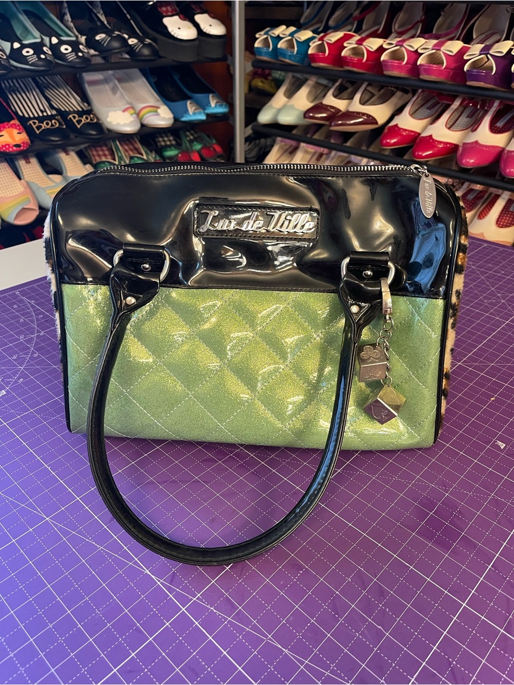 GUC Lux de ville Green Purse